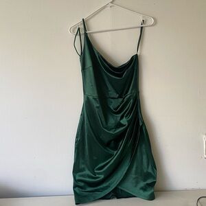 Windsor One Shoulder Mini Dress Size M Satin
Green Spaghetti Strap Wrap Cocktail